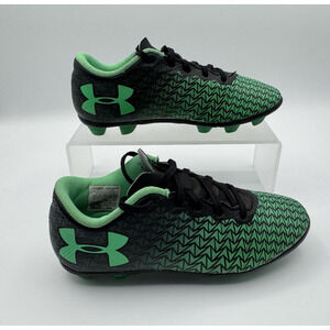 Under Armour ClutchFit Force 3.0 Green & Black Soccer Cleats YOUTH SIZE 13K
